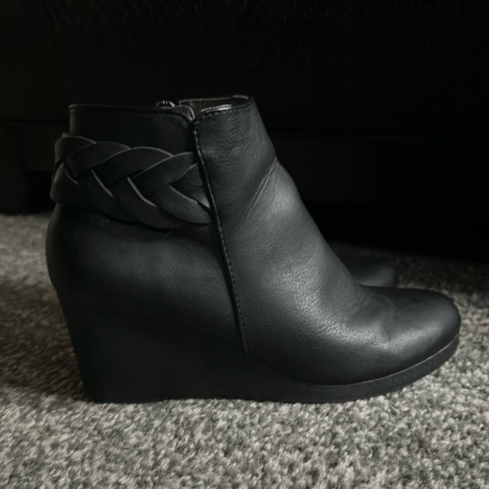 Lifestride Wedge Booties